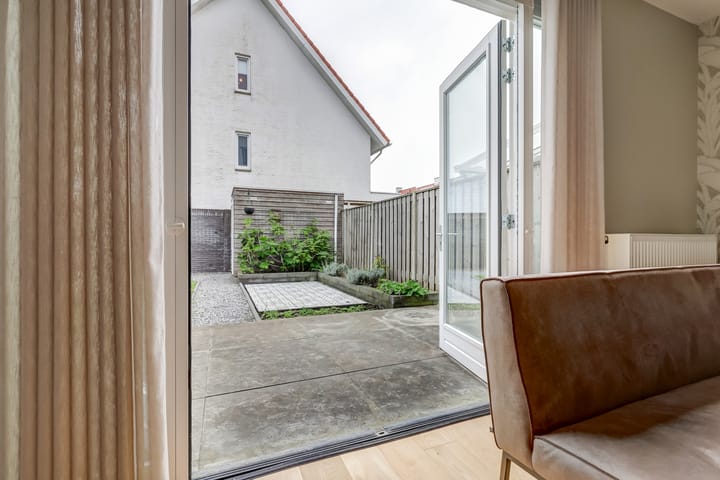 Foto 17 van Dominee Bakkerushof 2