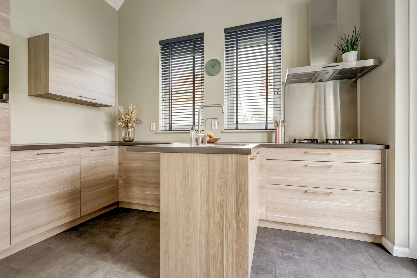 Foto 20 van Dominee Bakkerushof 2