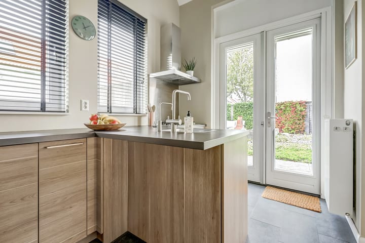 Foto 21 van Dominee Bakkerushof 2