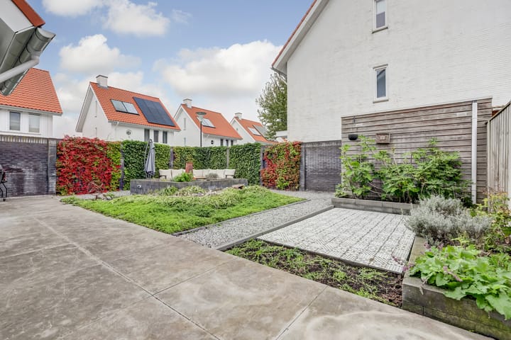 Foto 43 van Dominee Bakkerushof 2