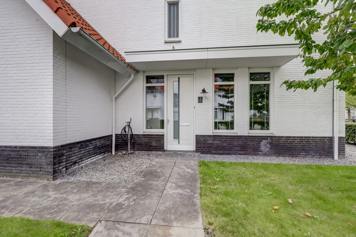 Foto 49 van Dominee Bakkerushof 2