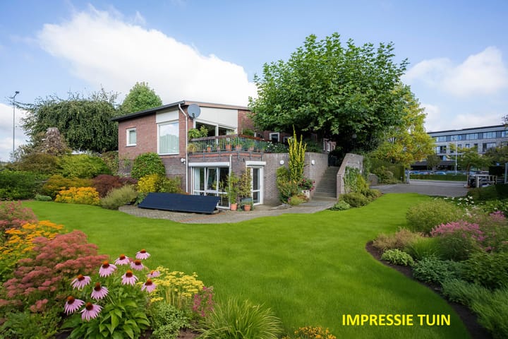 Photo 2 of Valkenburgerweg 69