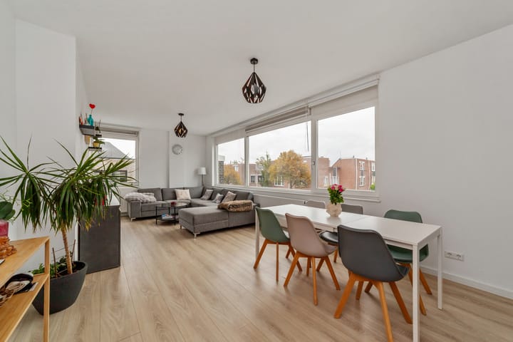 Foto 2 van Uiverlaan 14-E