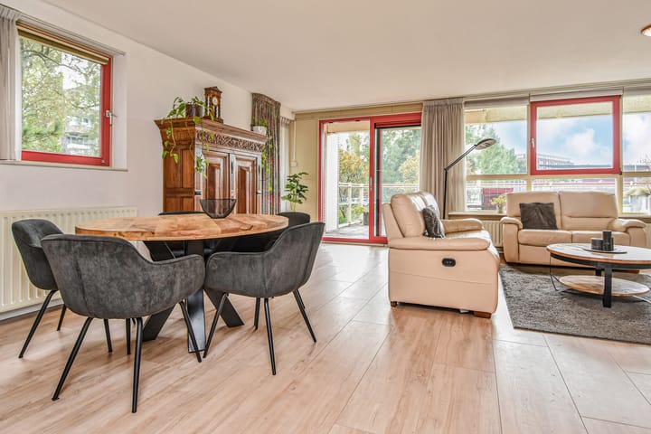 Foto 12 van Donker Curtiusstraat 94