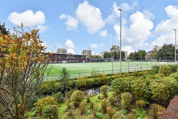 Foto 15 van Donker Curtiusstraat 94