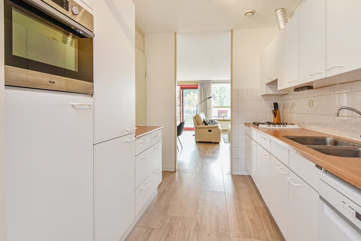 Foto 16 van Donker Curtiusstraat 94