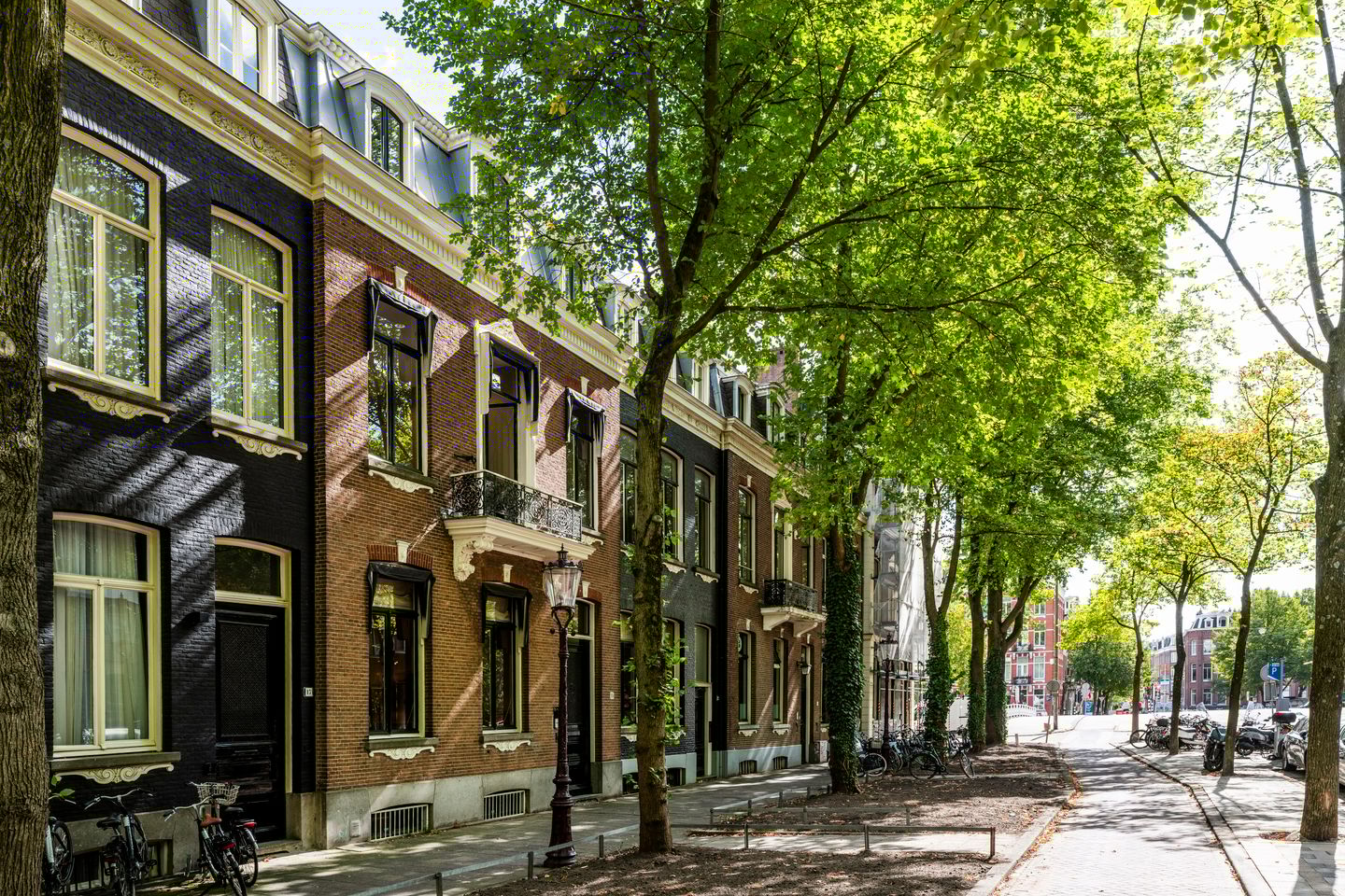 Bekijk foto 2 van Oosteinde 19