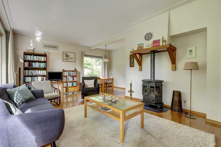 Photo 2 of Vondellaan 25