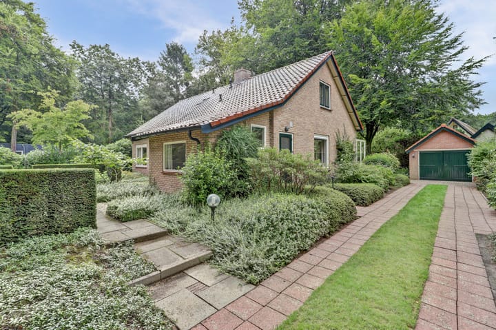 Photo 35 of Vondellaan 25