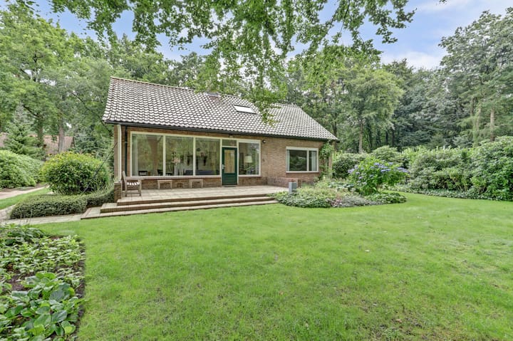 Photo 37 of Vondellaan 25