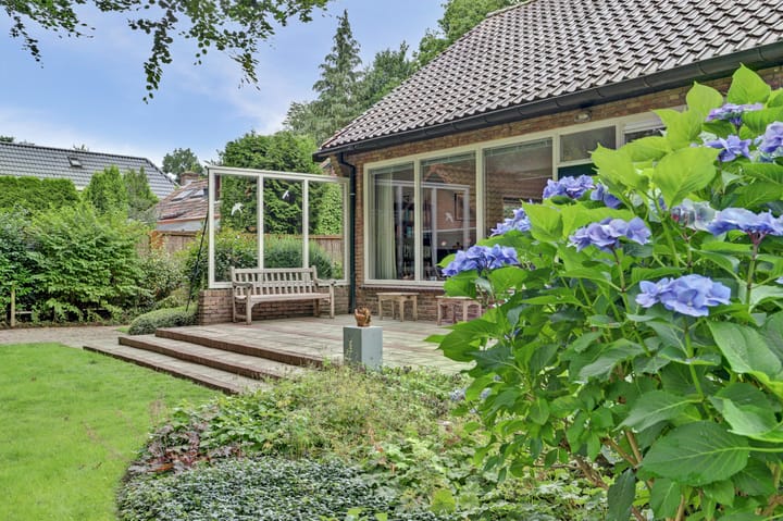 Photo 40 of Vondellaan 25