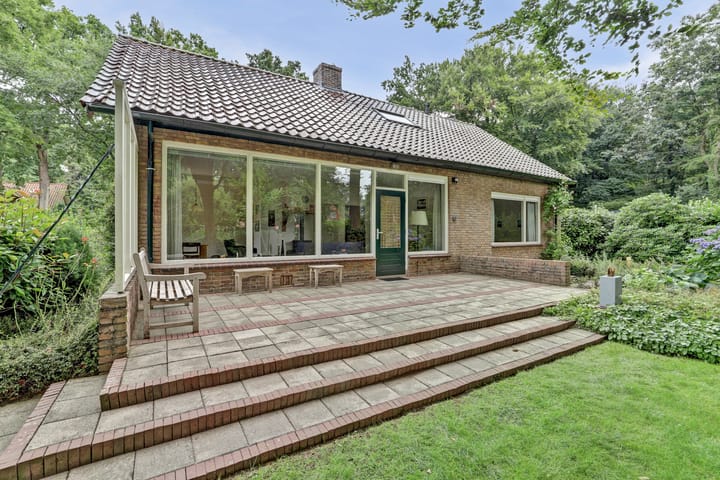 Photo 41 of Vondellaan 25