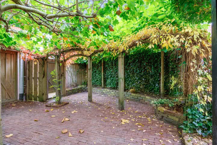 Foto 42 van Uiterburen 16