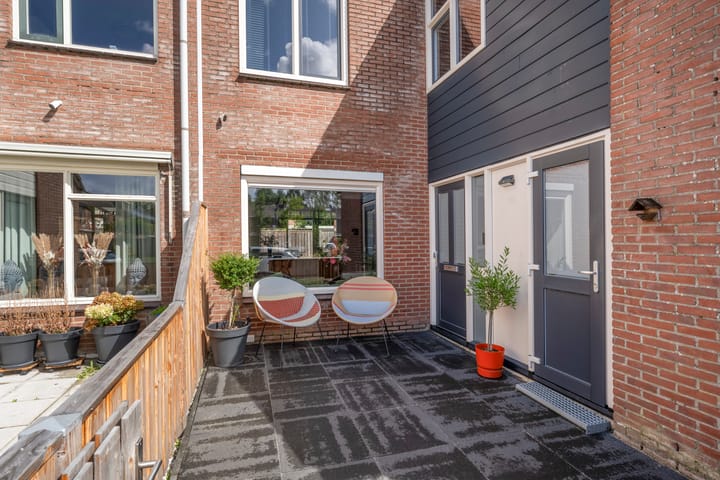 Foto 4 van Smaragd 14