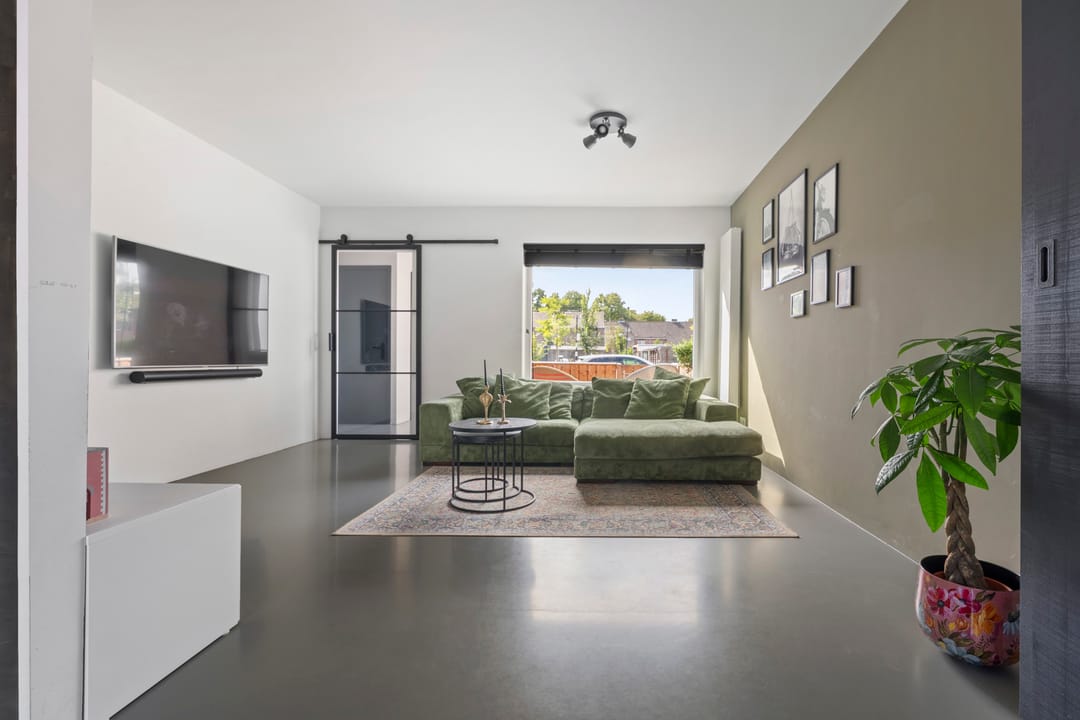 Foto 13 van Smaragd 14