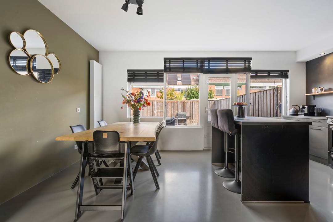 Foto 17 van Smaragd 14