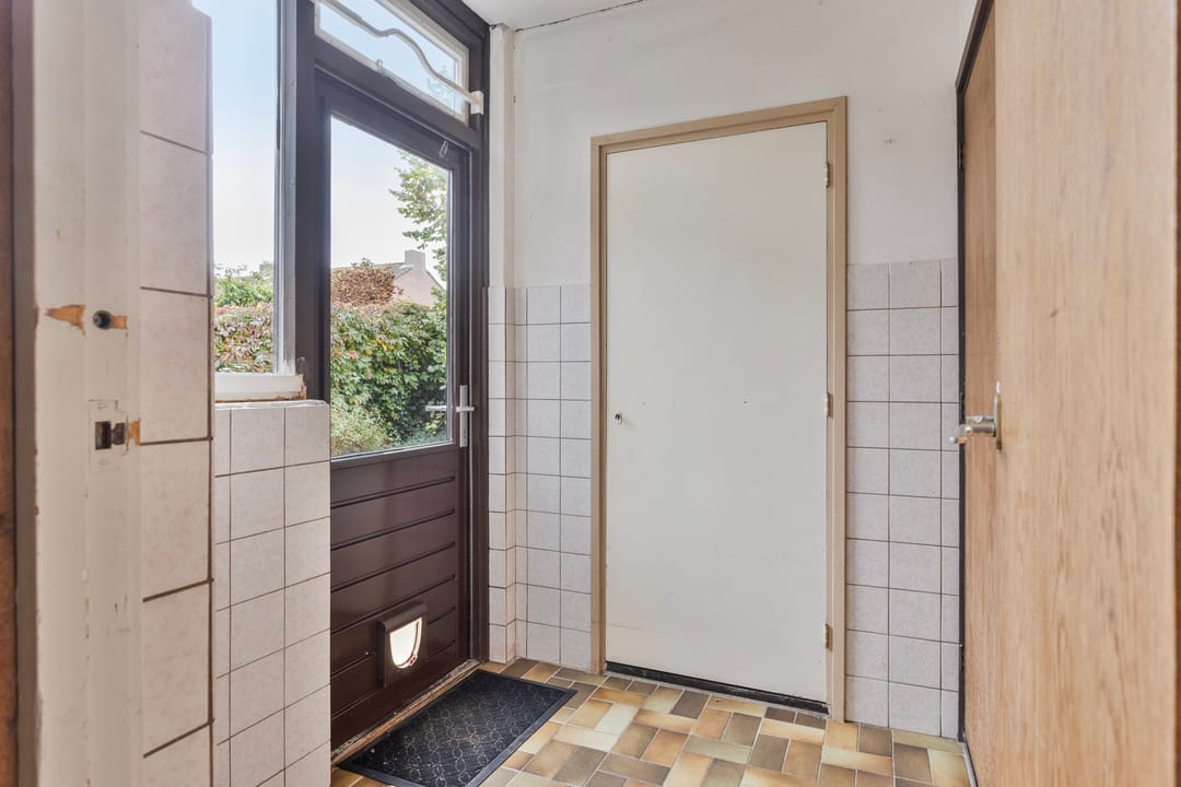 Photo 16 of Mgr. Goossenssingel 3