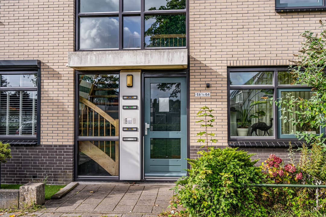 Photo 2 of Jacques Tatilaan 60