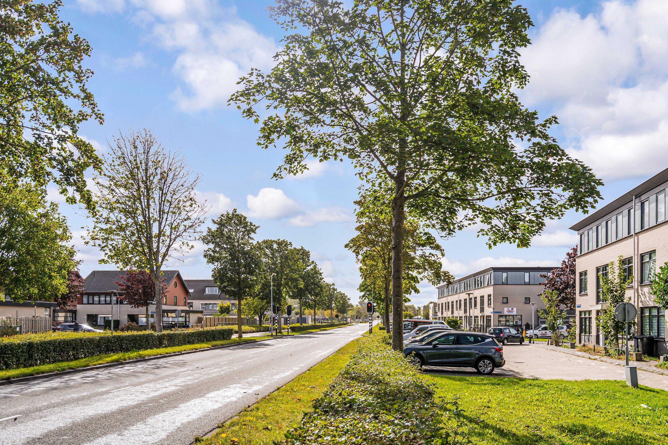 Photo 33 of Jacques Tatilaan 60