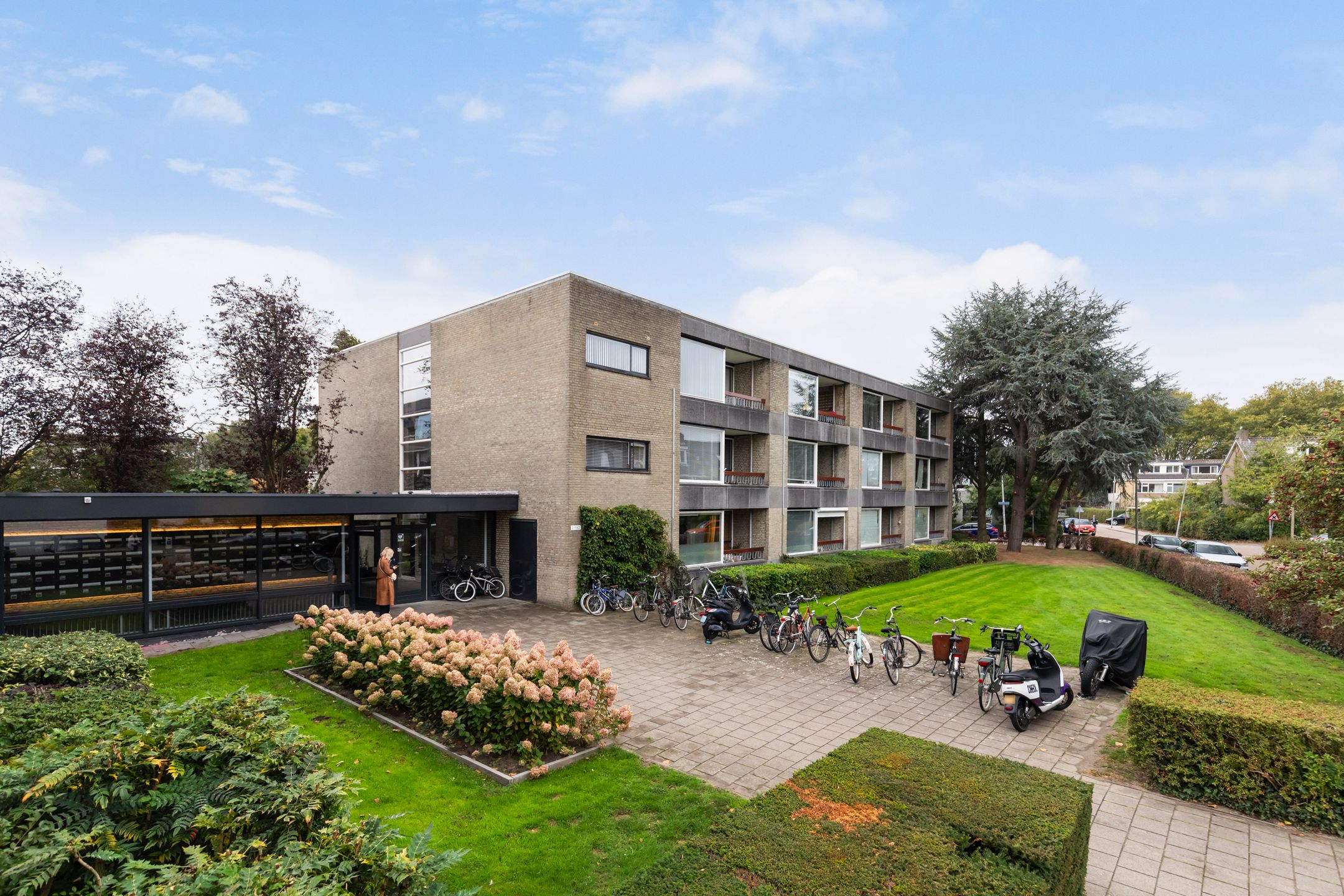 Photo 24 of Granadoslaan 128