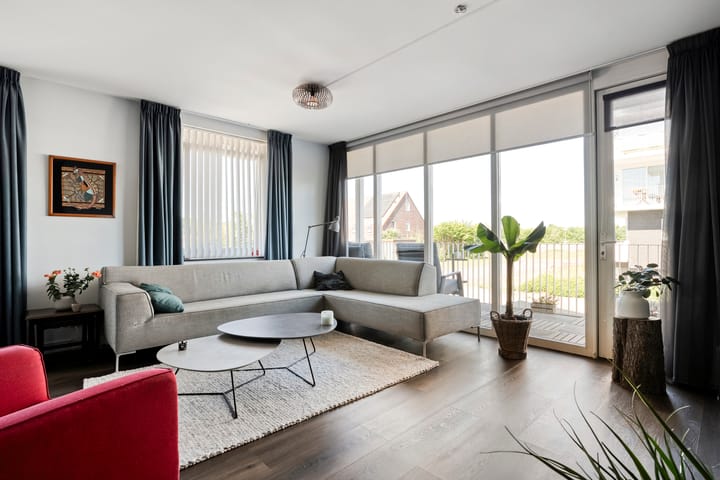 Photo 3 of Weegbree 4