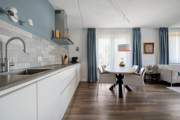 Photo 9 of Weegbree 4