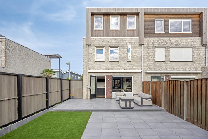 Foto 31 van Piranesistraat 21