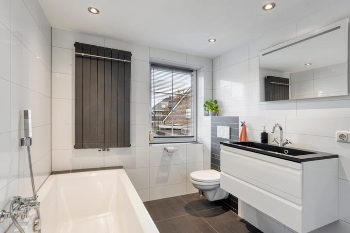 Photo 27 of Frans Halsstraat 13