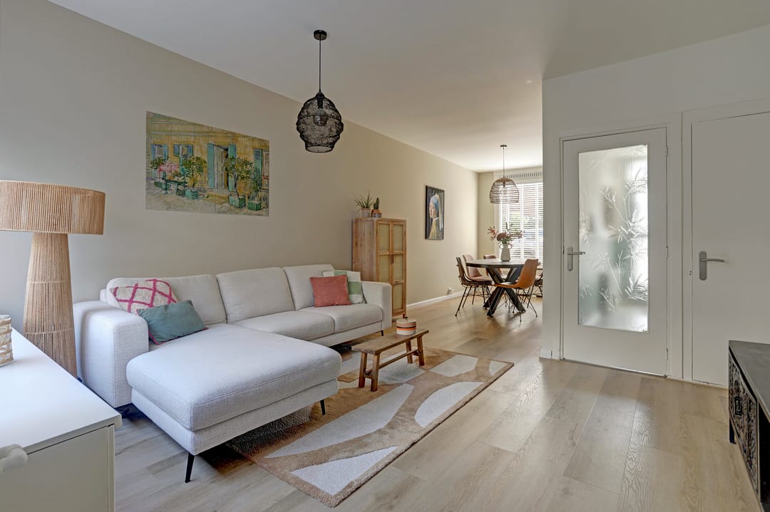 Photo 2 of Julianastraat 37