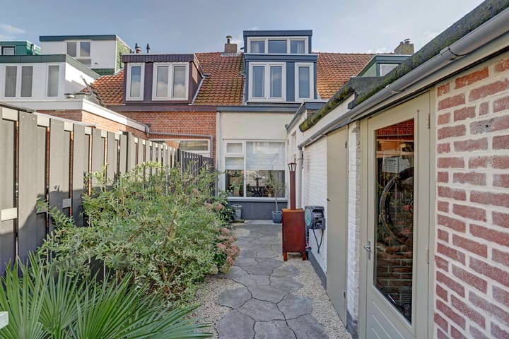 Photo 4 of Julianastraat 37