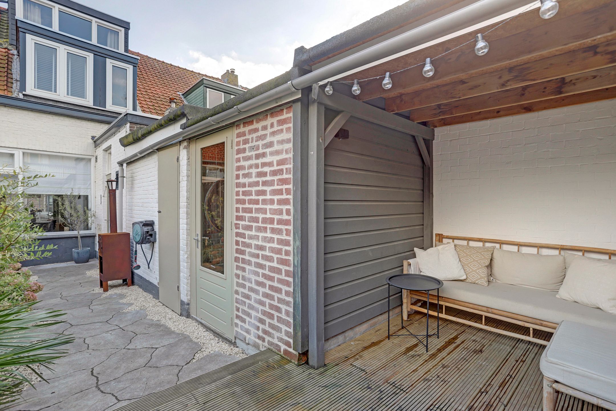 Photo 12 of Julianastraat 37