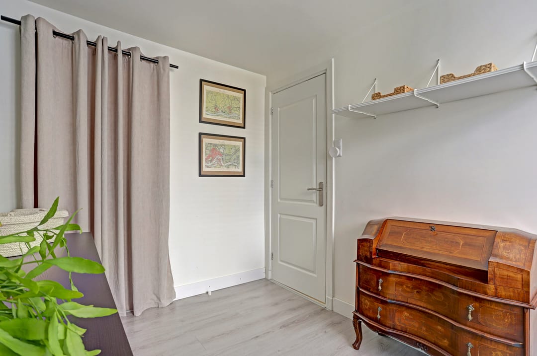 Photo 17 of Julianastraat 37