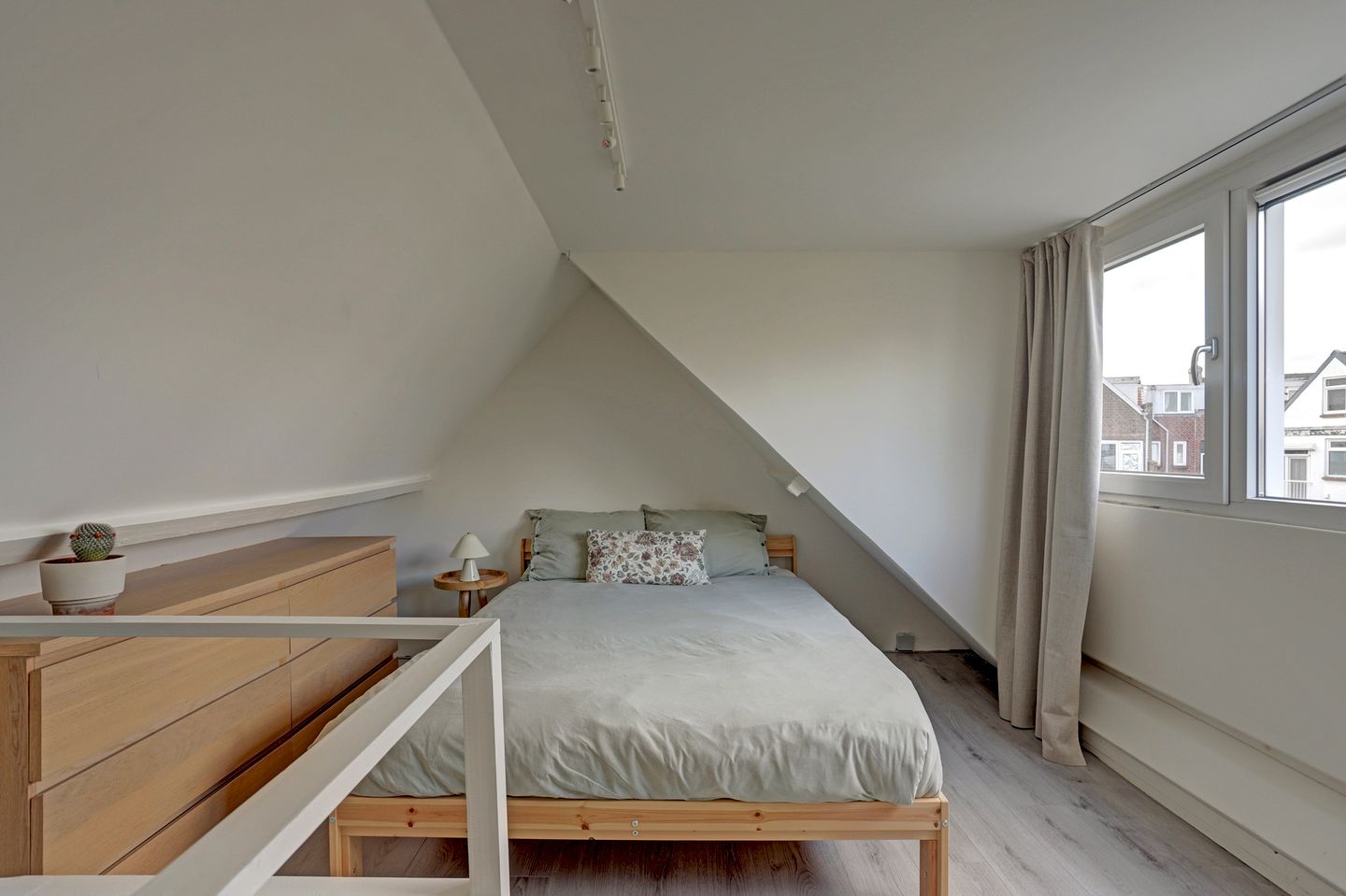 Photo 20 of Julianastraat 37