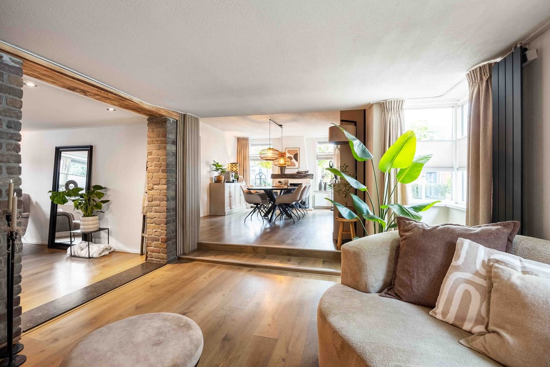 Foto 2 van Uiterburen 16