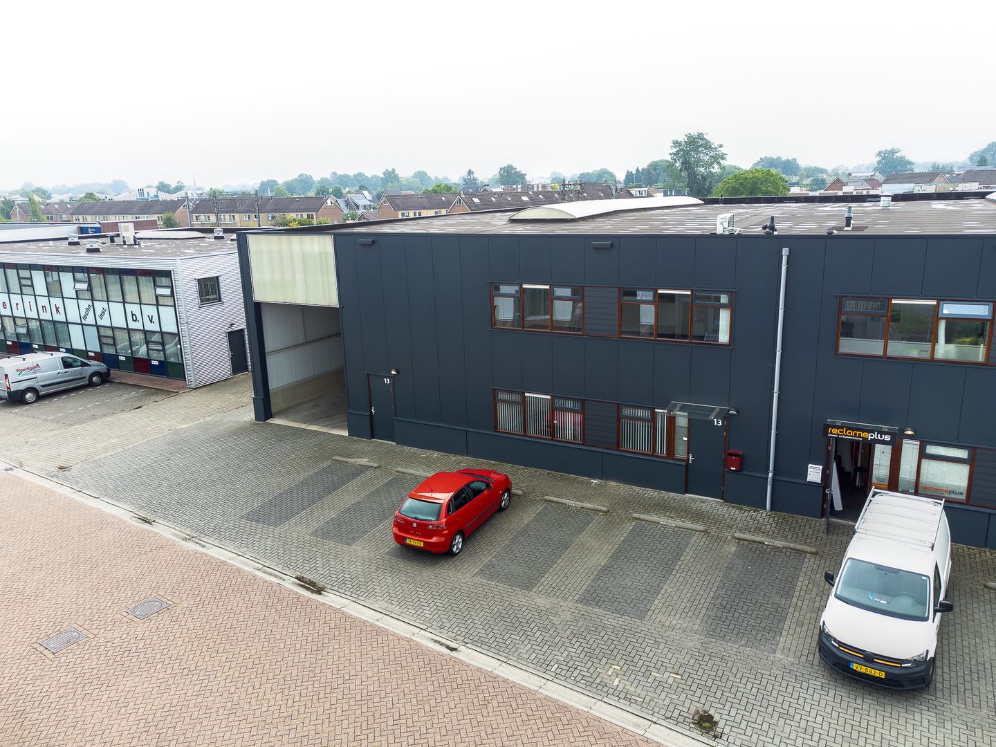 Bekijk foto 3 van Bedrijvenstraat 13