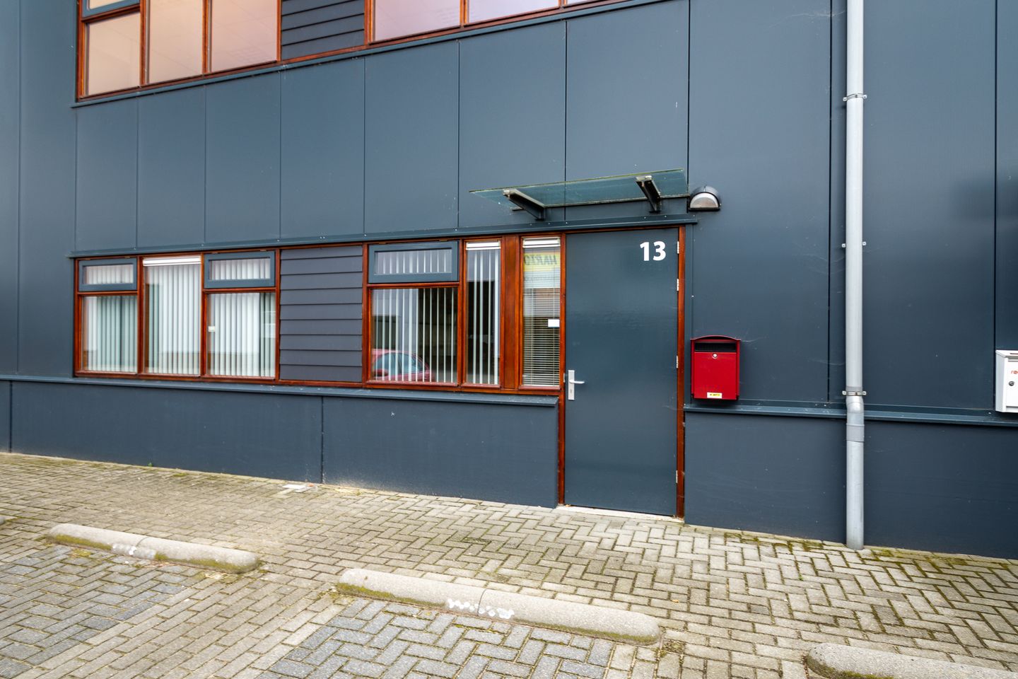 Bekijk foto 4 van Bedrijvenstraat 13