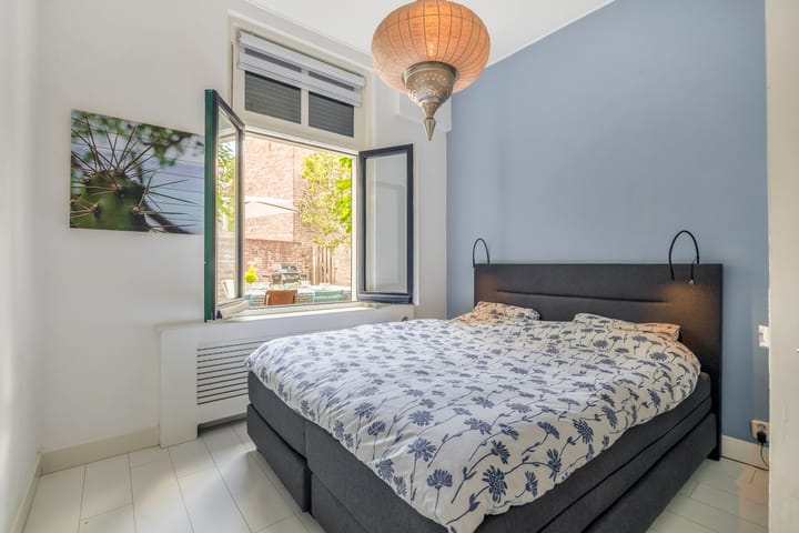 Foto 19 van Burgemeester Weertsstraat 136