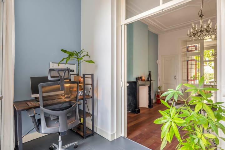 Foto 21 van Burgemeester Weertsstraat 136