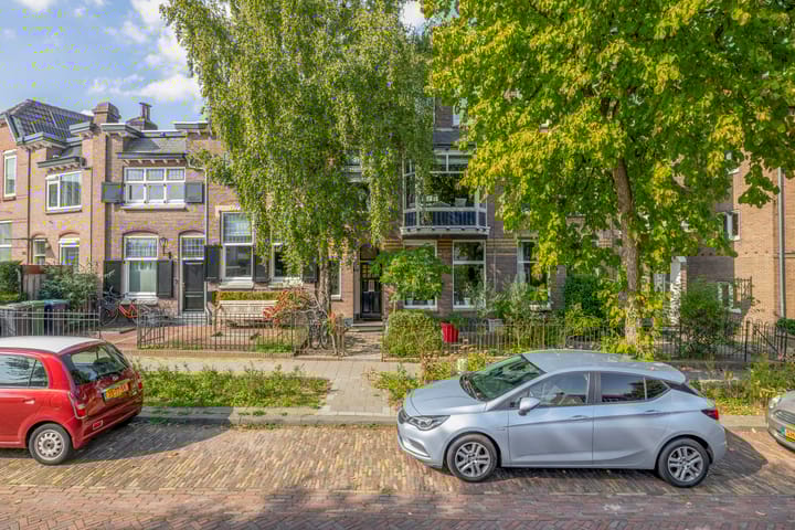 Foto 41 van Burgemeester Weertsstraat 136