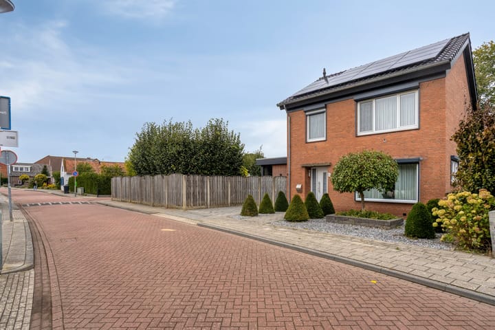 Photo 5 of Burgemeester Geradtsstraat 8