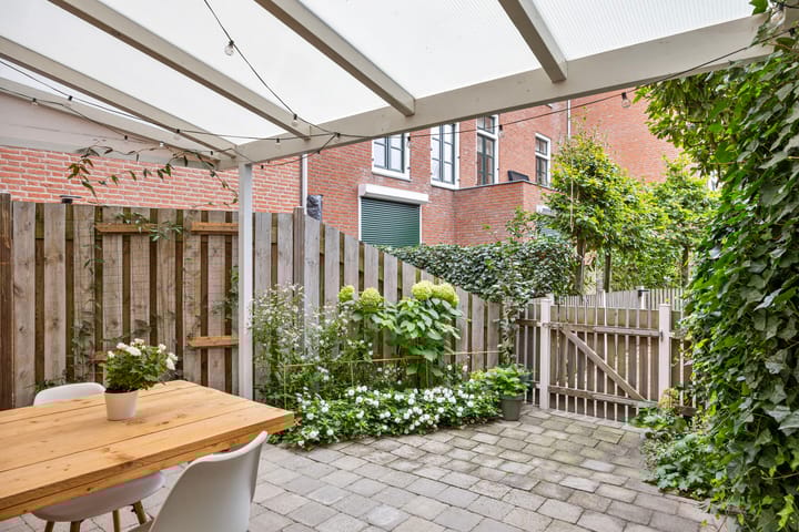 Photo 2 of Laan door de Veste 5