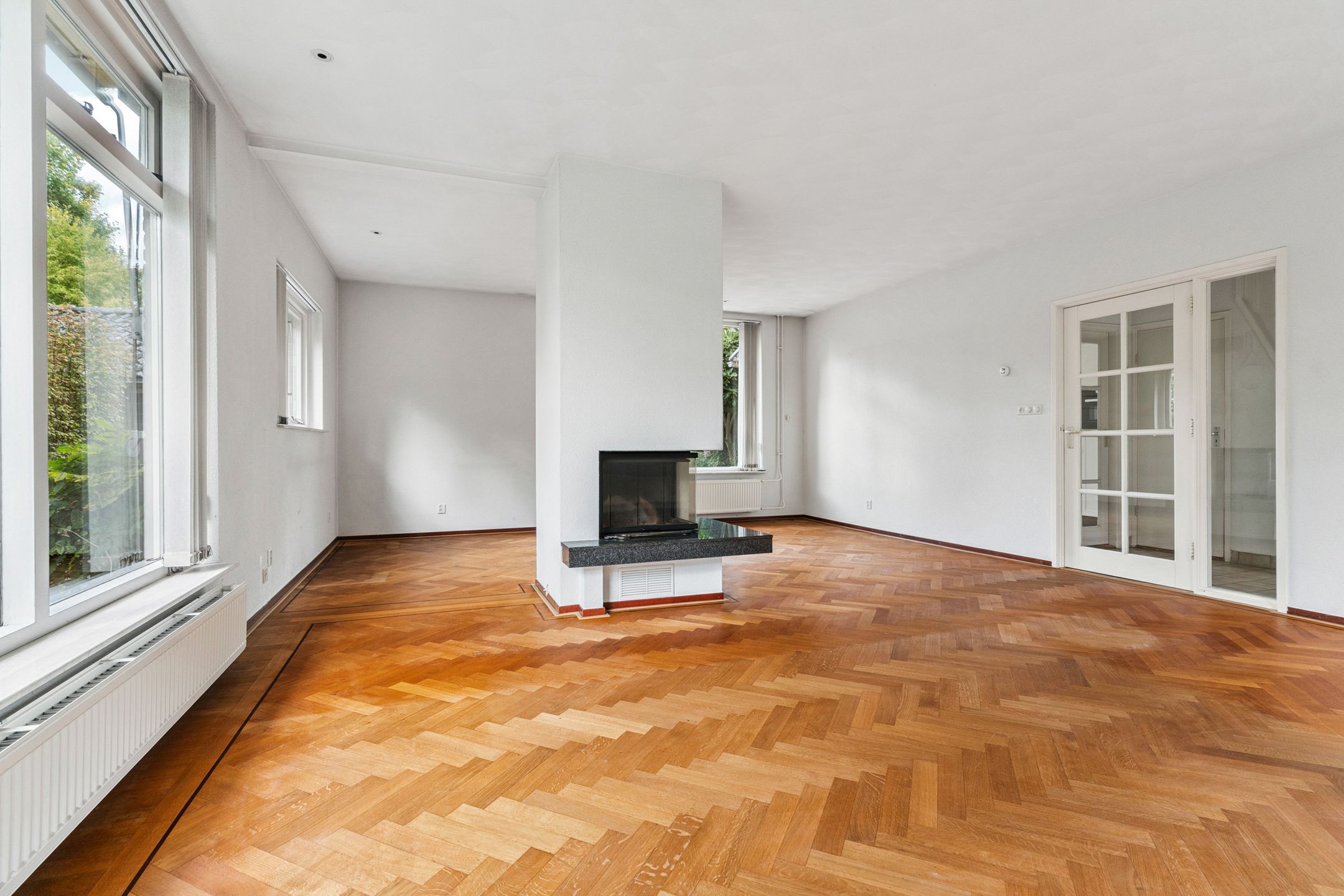 Photo 9 of Joris van der Haagenlaan 11