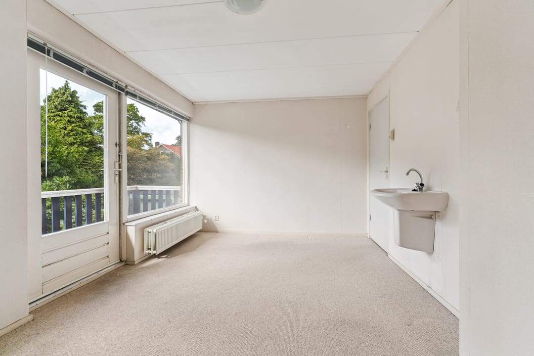 Photo 16 of Joris van der Haagenlaan 11