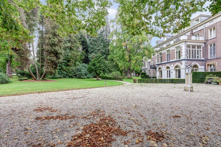 Photo 26 of Badhuislaan 73