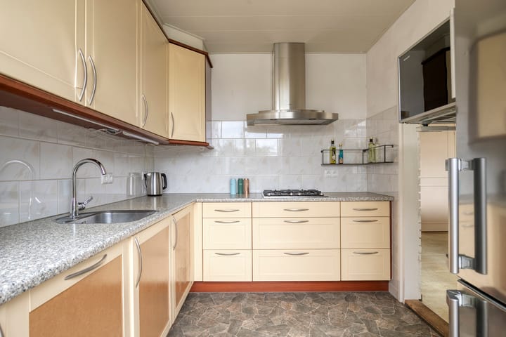 Photo 3 of Zuiderzeelaan 6