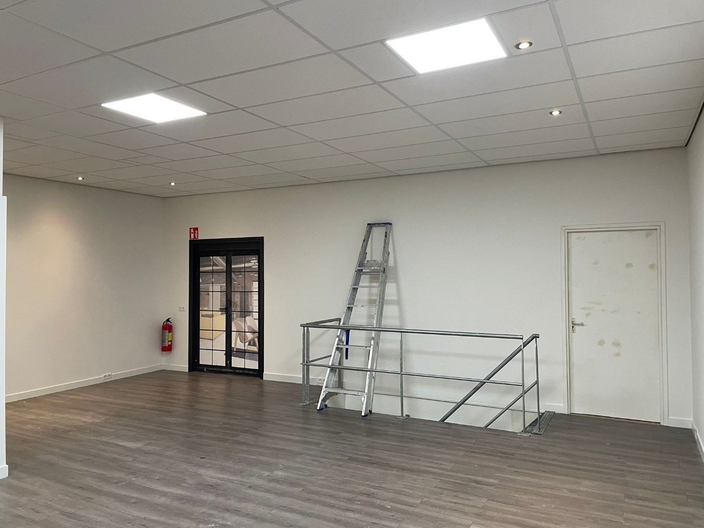 View photo 2 of Sigarenmaker 10-E