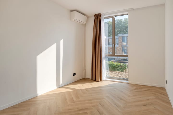 Foto 18 van Meerkoetstraat 89