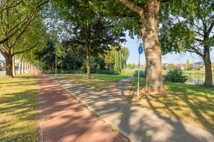 Foto 36 van Meerkoetstraat 89