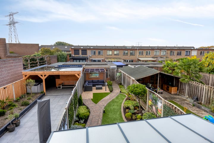 Photo 35 of Annie van Hattemstraat 24