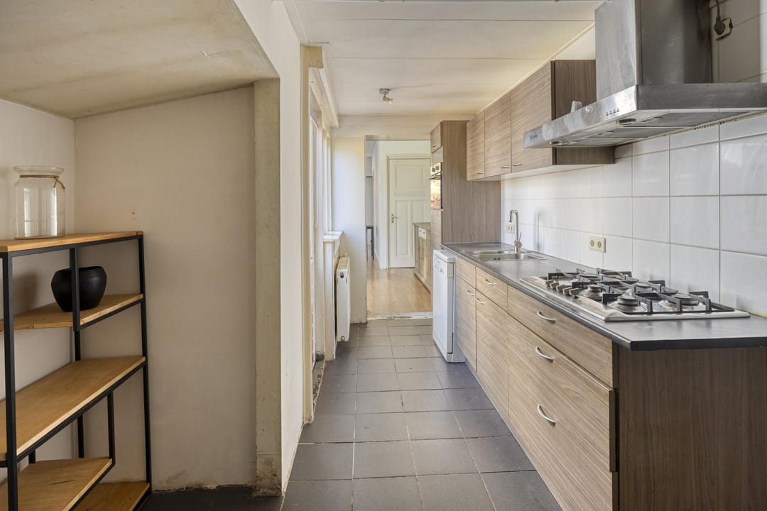 Photo 8 of Spaarbankstraat 32